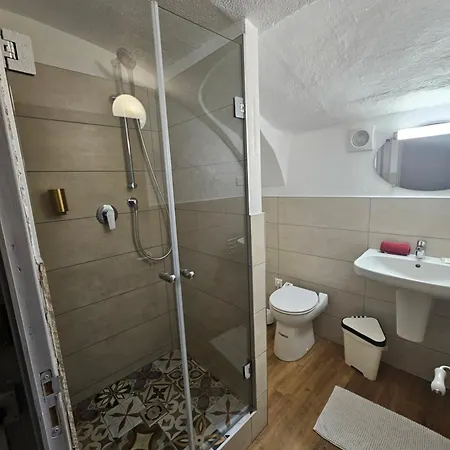 Otel Saint Martin 3*
